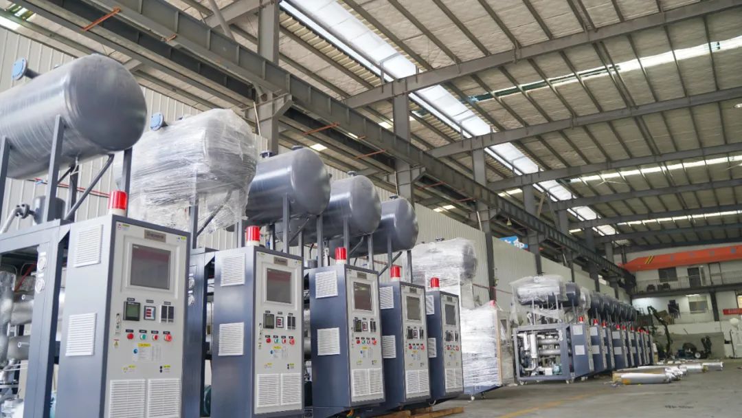 挤出机控温怎么控制成型速度？模温机体积小，能耐却不小！