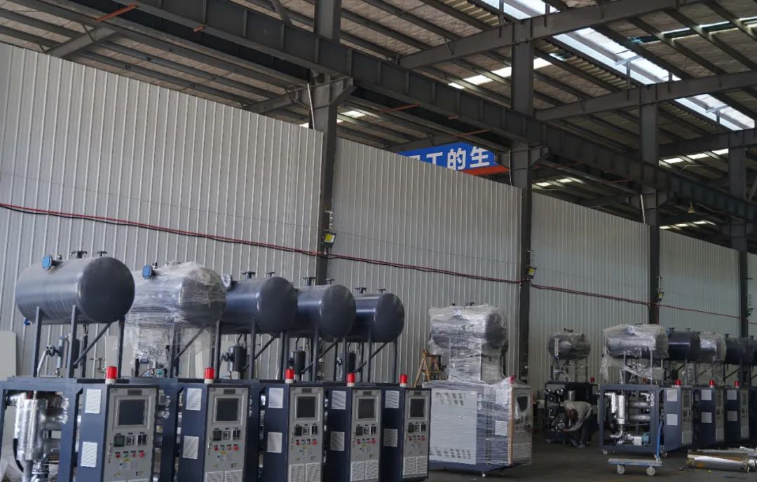 锂离子电池电极浆料生产，冷热一体模温机完美解决温度不可控现象